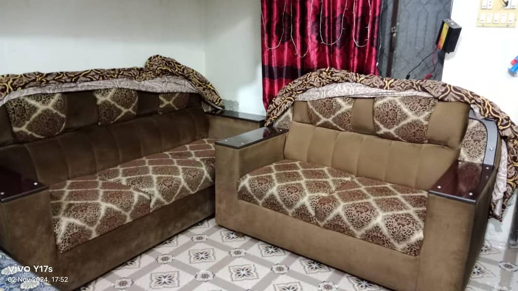 2 Premium sofa 0