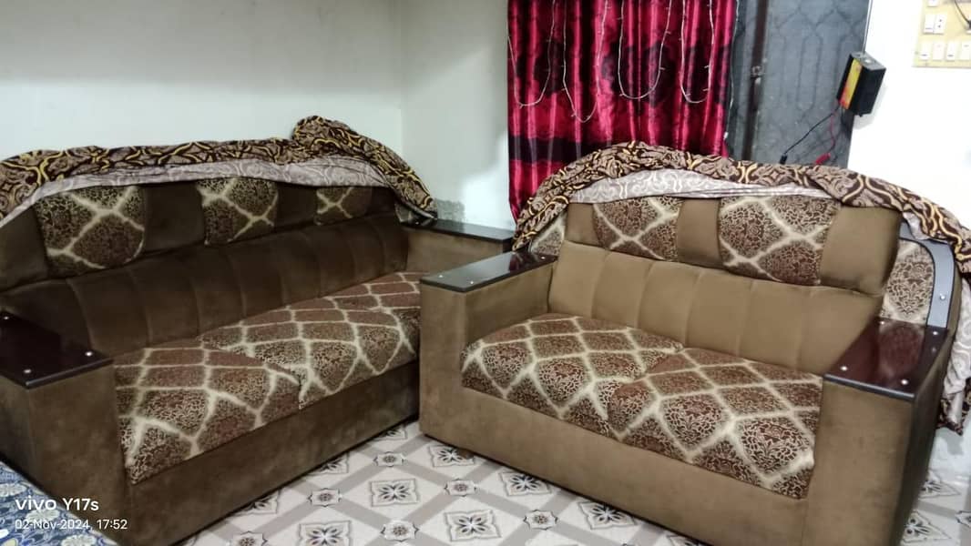 2 Premium sofa 2