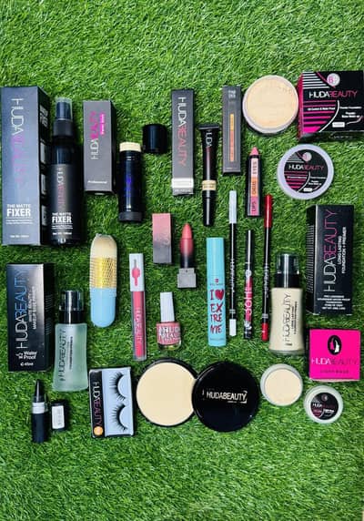 makeup kit 19 in 1 set cash on delivery in Pakistan