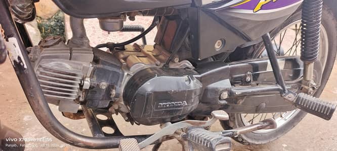 Honda pridor sale in good condition Mere Apne nam pr registor he