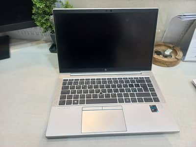 HP Core i5 11th Gen 8gb 286gb 840 G8