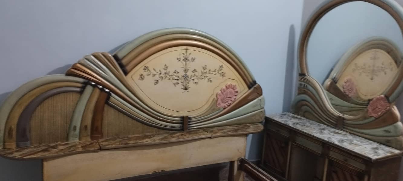 BED SHOWCASE DRESSING 4