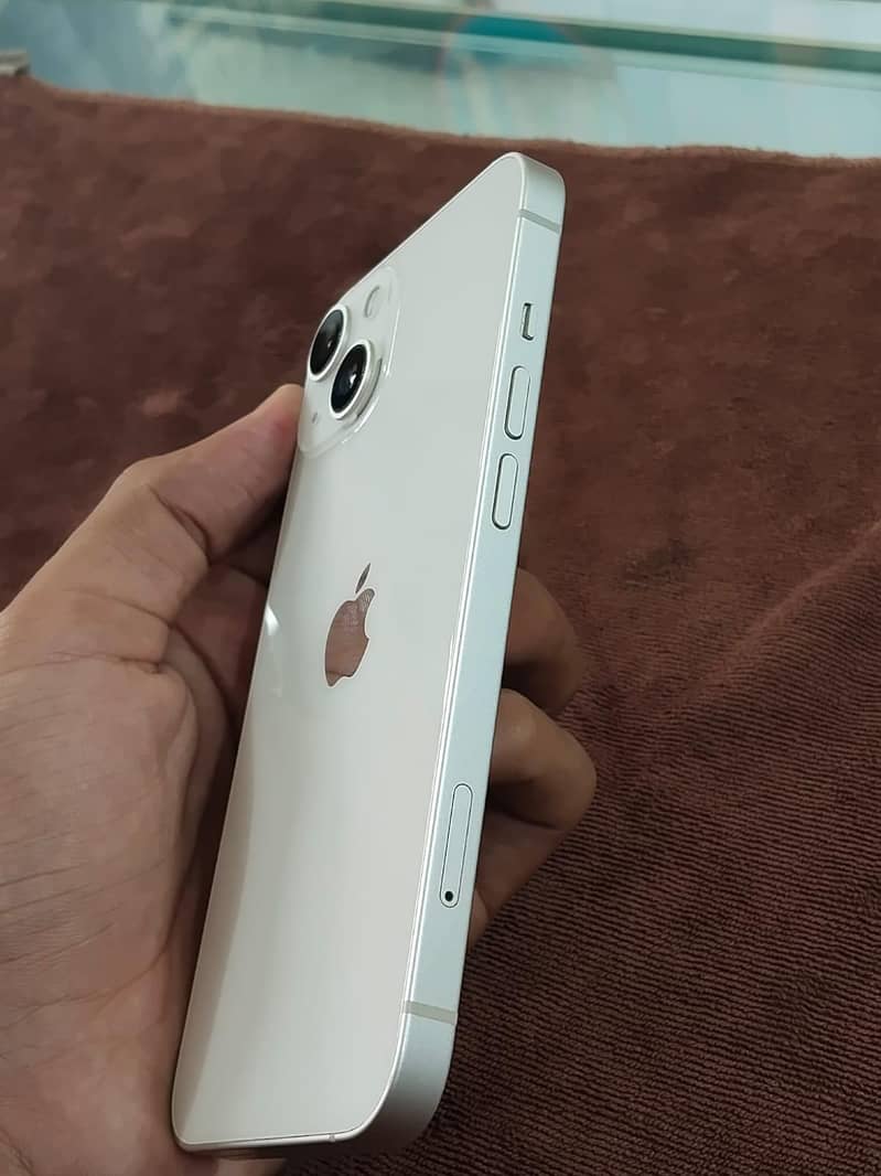 Apple iPhone 13 2