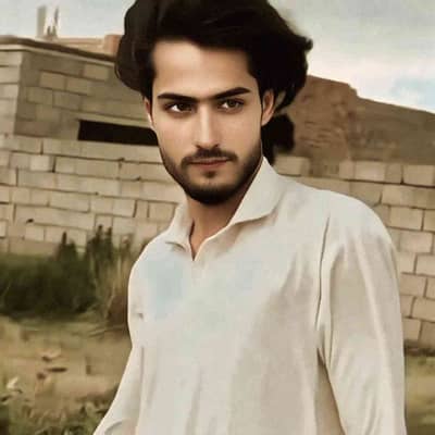Adam Khan