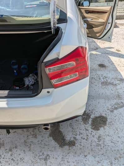 Honda City Aspire 2018  0.3. 1.2. 5.5. 8.1. 0.2. 6