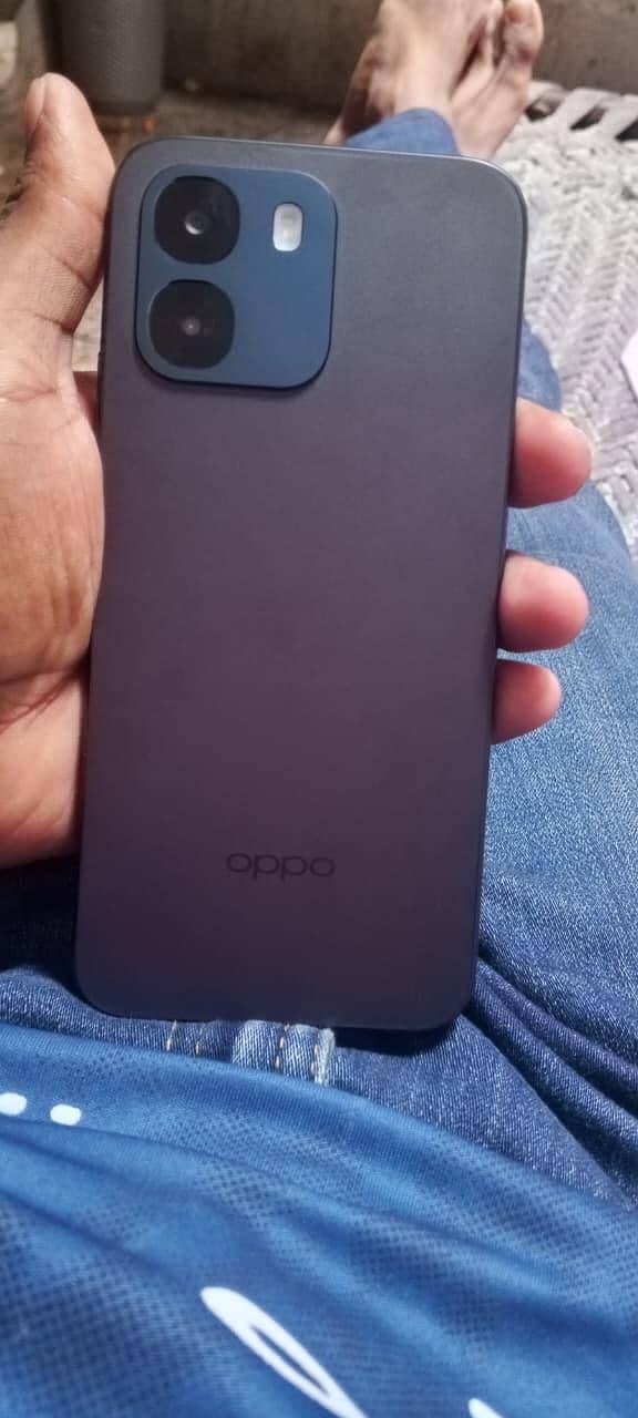 OPPO A6 0