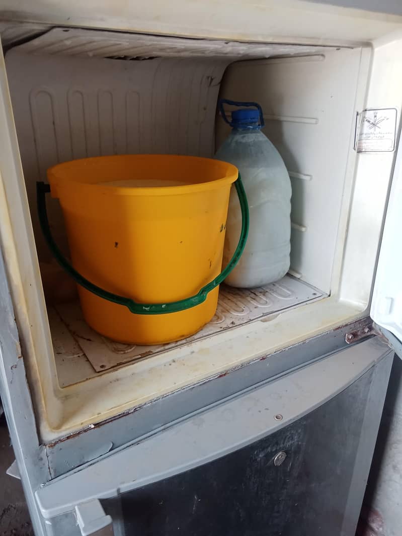 refrigerator 3