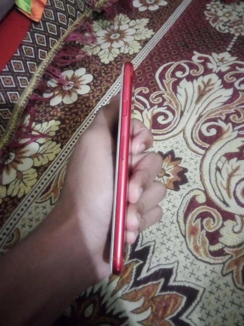 Apple iPhone 7 2