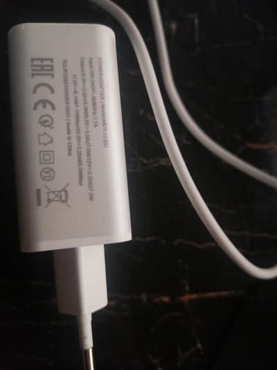 67W Turbo charger adapter and cable
