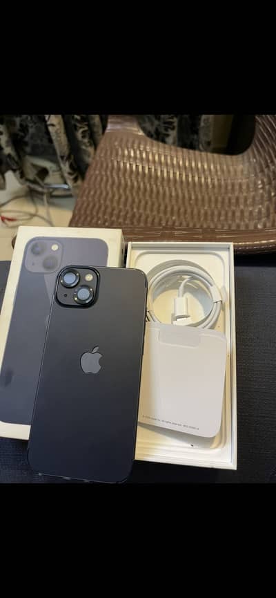 Apple iPhone 13