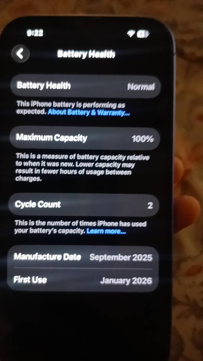 Apple iPhone 16 3
