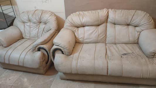 used sofa for sale in discounted price