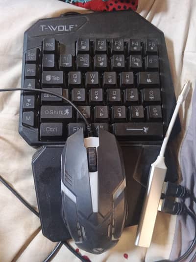 one handed gaming setup