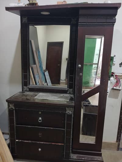 dressing table