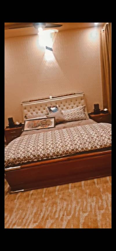 King size bed
