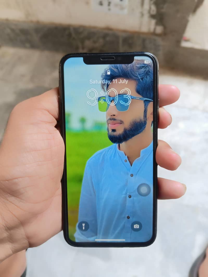 Apple iPhone X 0