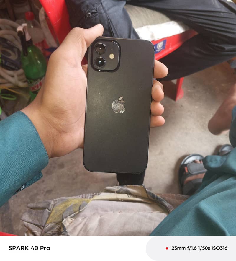 Apple iPhone 12 0
