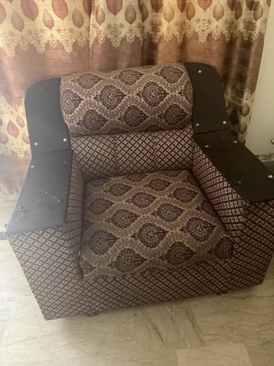 6-Seater Sofa Set for Sale – Excellent Condition
