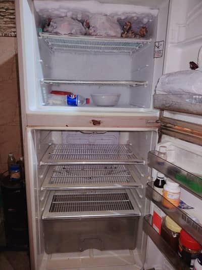 Dawlance fridge sale 10/10 condition all orignal