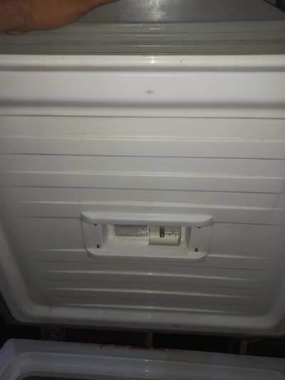dawlance deep freezer