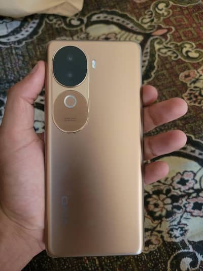 Vivo V40e