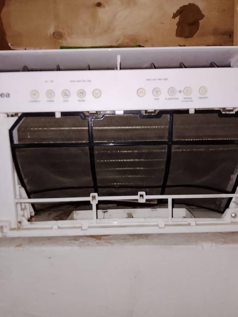 Window AC 0