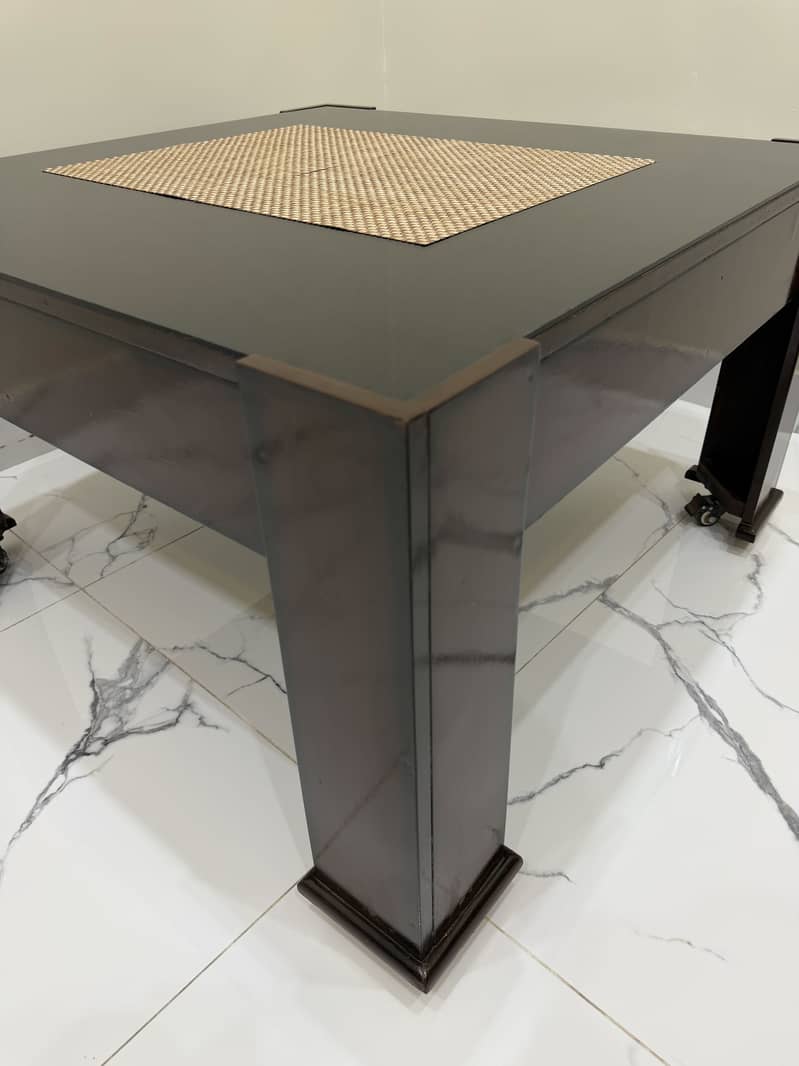 Luxury table 1