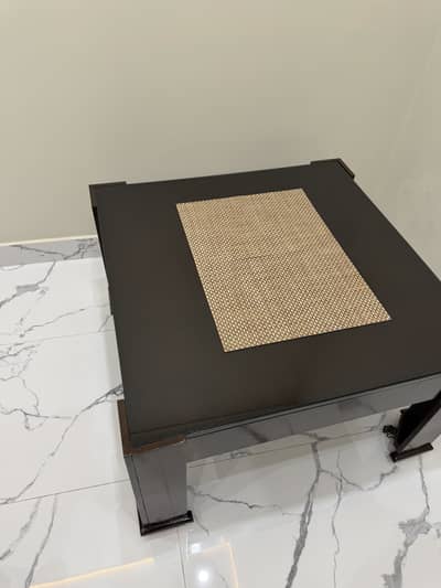 Luxury table