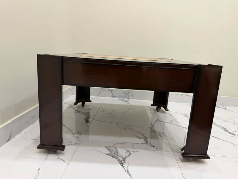 Luxury table 5