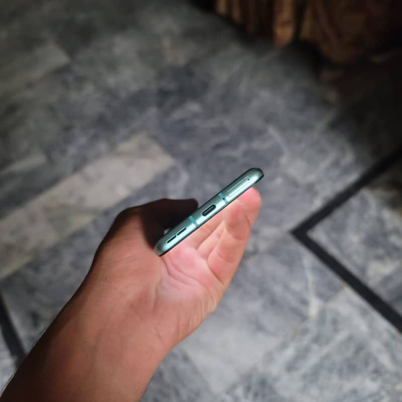 One Plus 8T 1