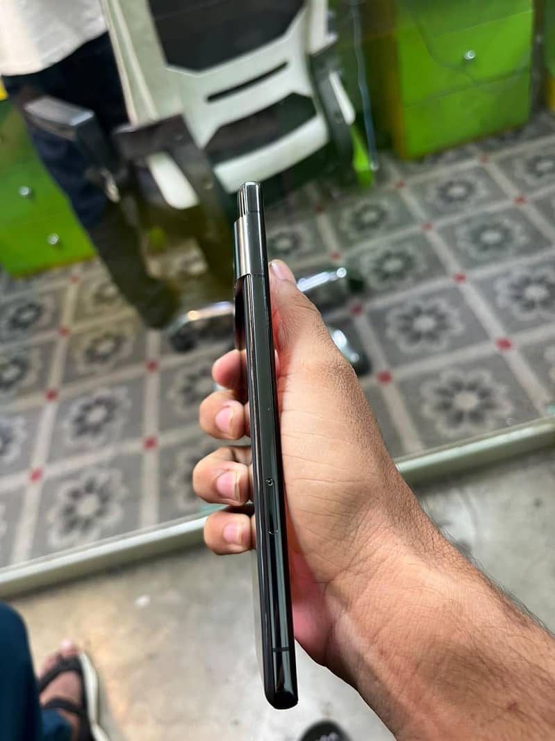 Google Pixel 7 Pro 2