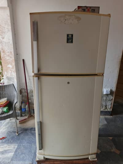 dawnlance refrigerators used 10/ 10 condition