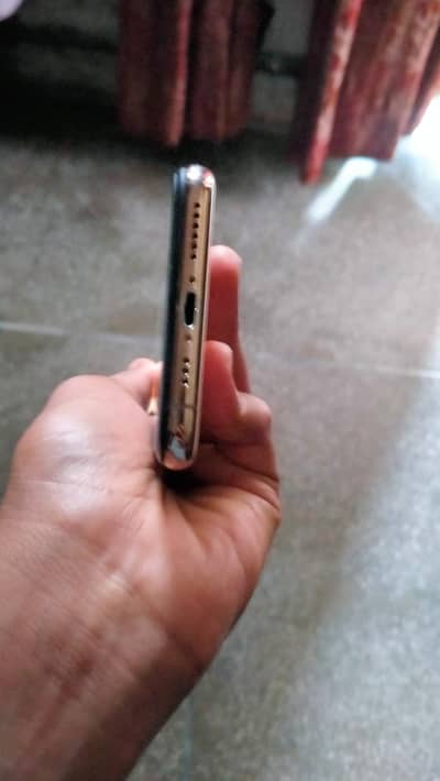 Apple iPhone XS