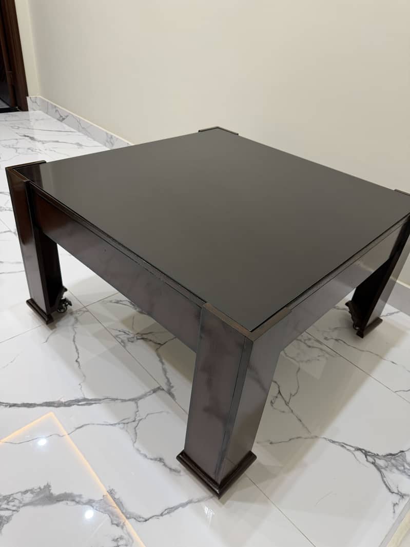 Wood table 0