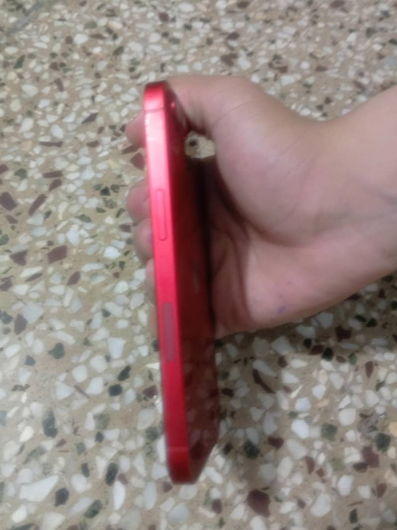 Apple iPhone 13 1