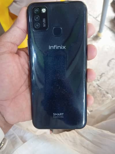 urgent sale infinix smart 6 box nahi hai khali kit hai