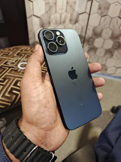 Apple iPhone 15 Pro Max