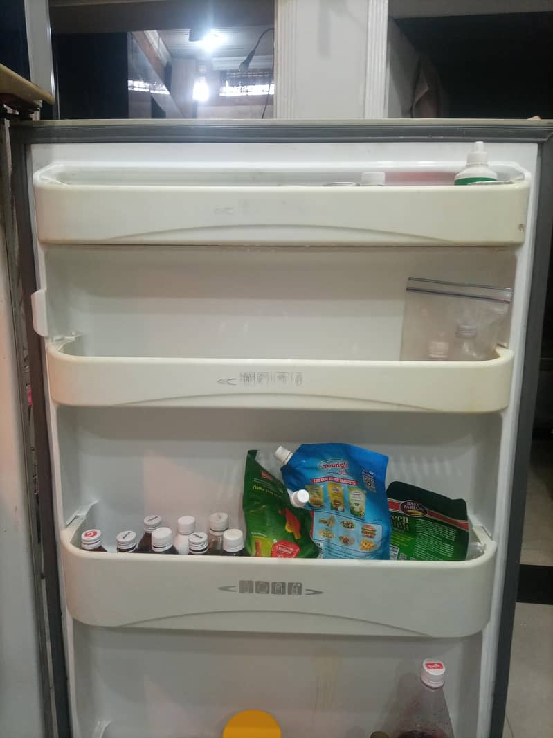 Dawlance Reflection full size refrigerator 18 cubicfoot 03334279738 4