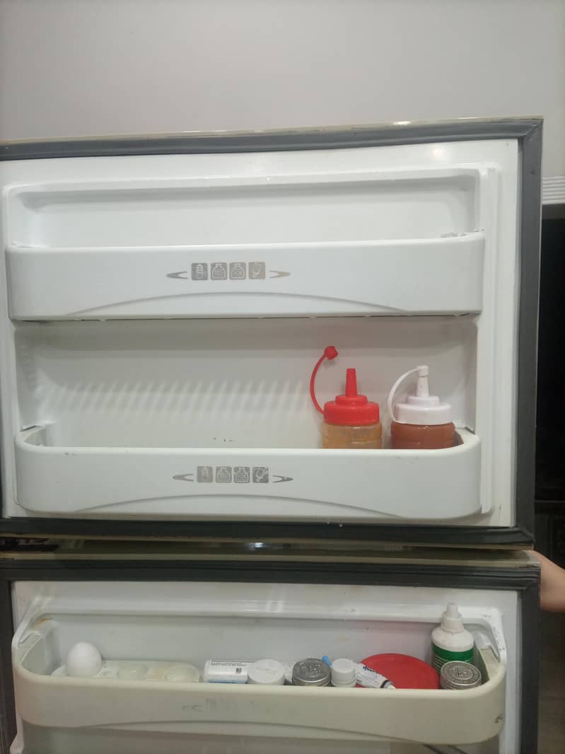 Dawlance Reflection full size refrigerator 18 cubicfoot 03334279738 5