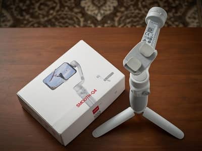 Zhiyun Smooth Q4 Gimbal | Complete Box