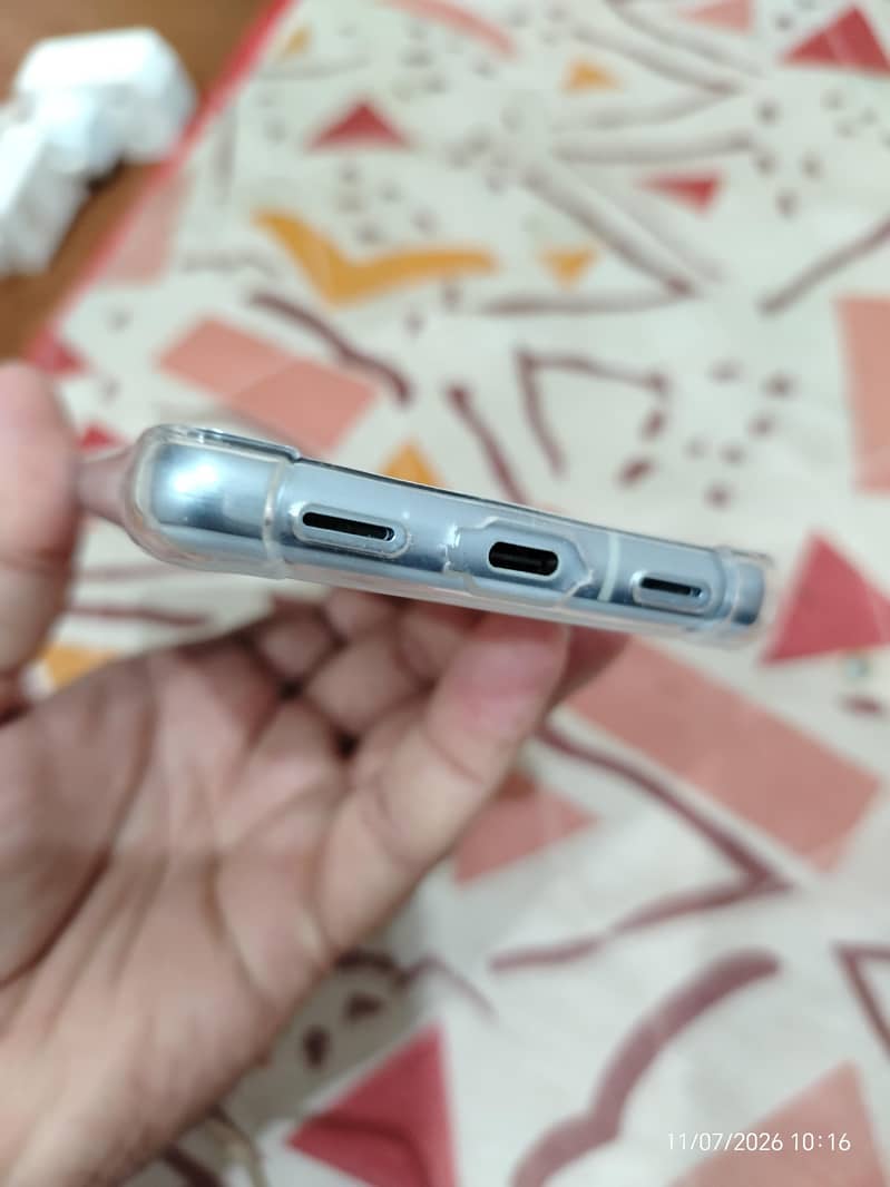 Google Pixel 7a 3