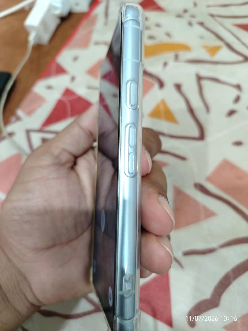 Google Pixel 7a 4