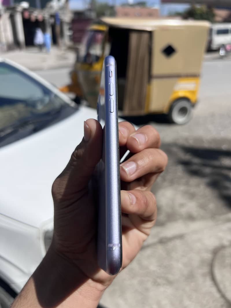 Apple iPhone 11 2