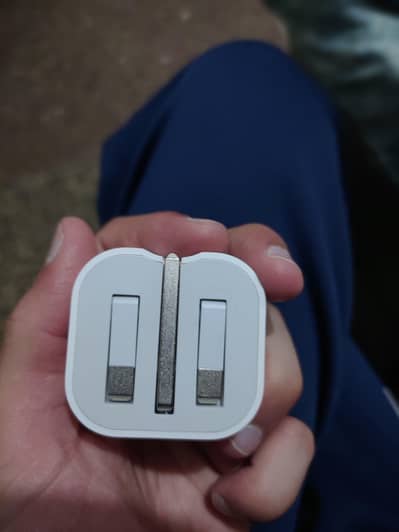 iphone 13pm original charger and original cable