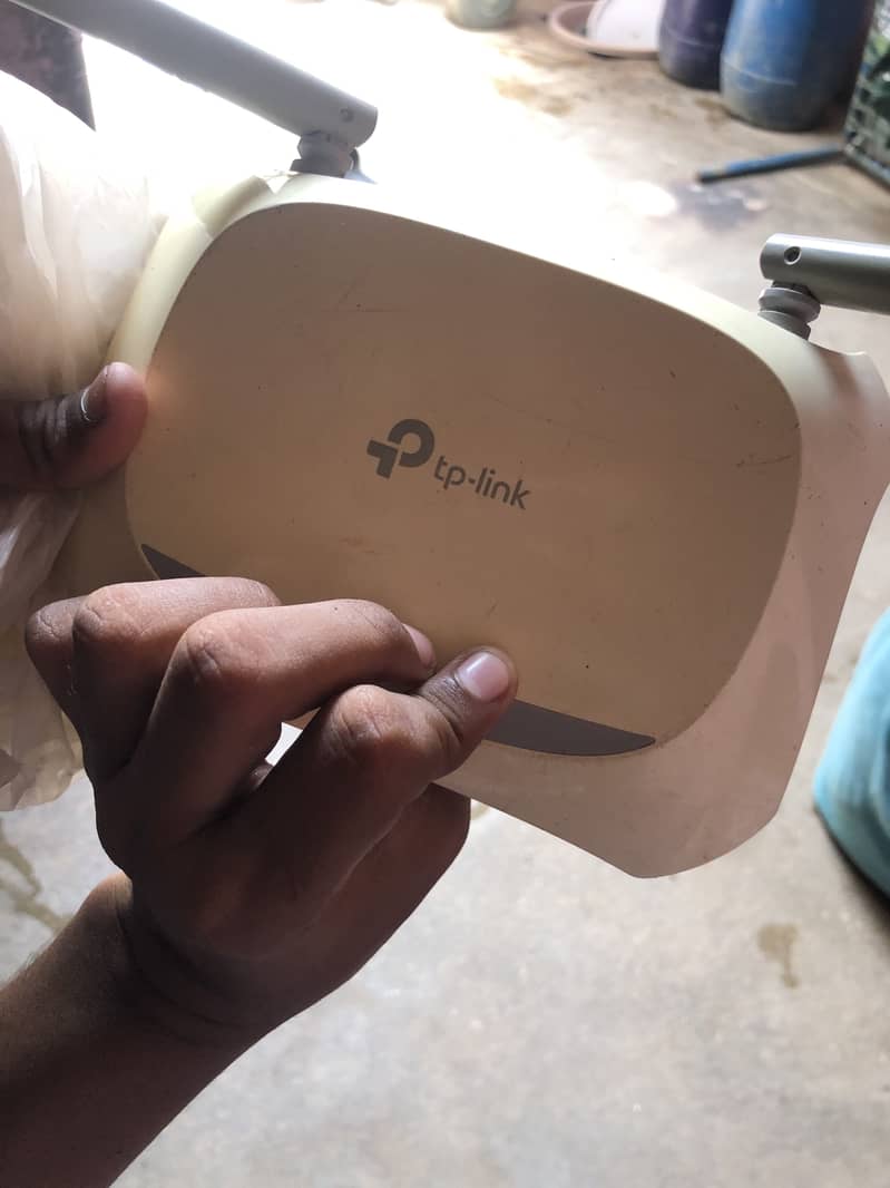 TP-Link router 0