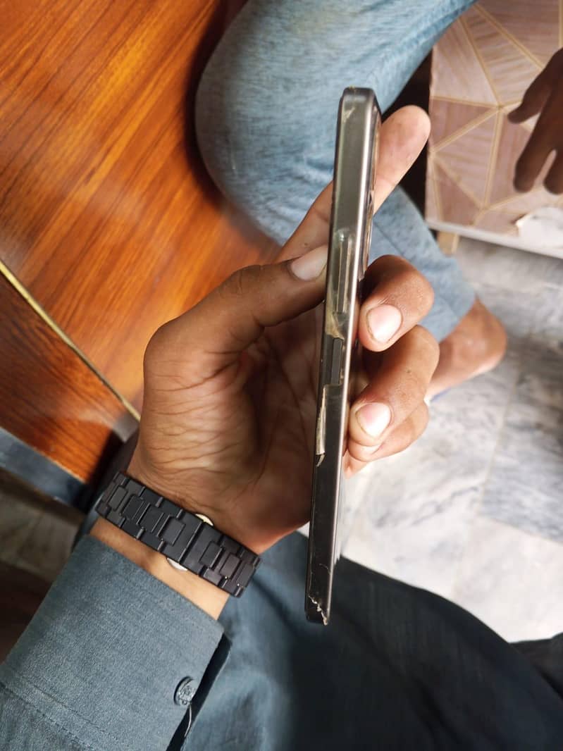 OPPO A5 Pro 3