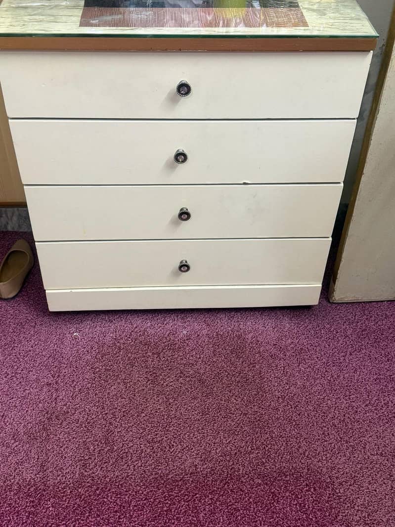 bed with dressing 0