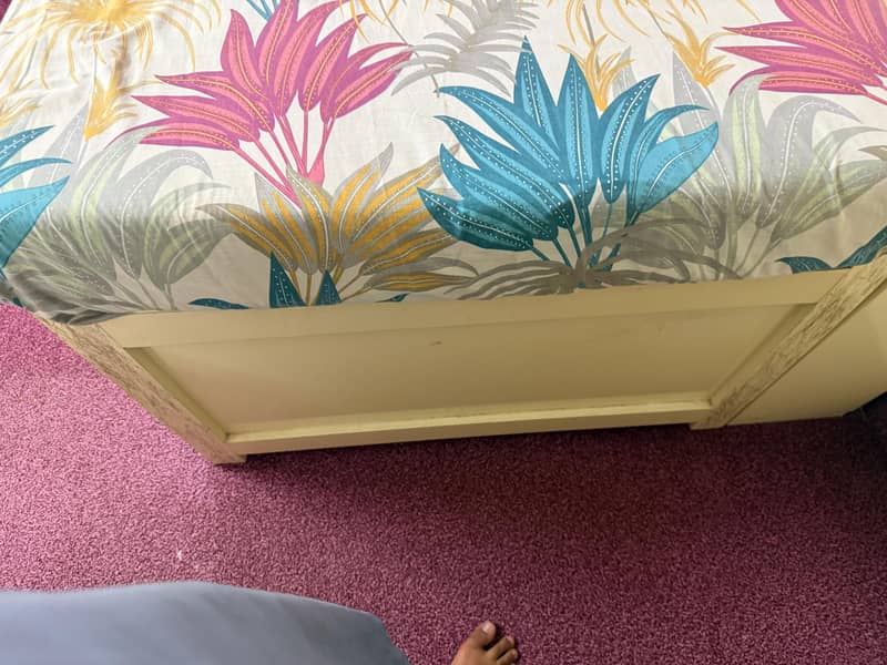 bed with dressing 2