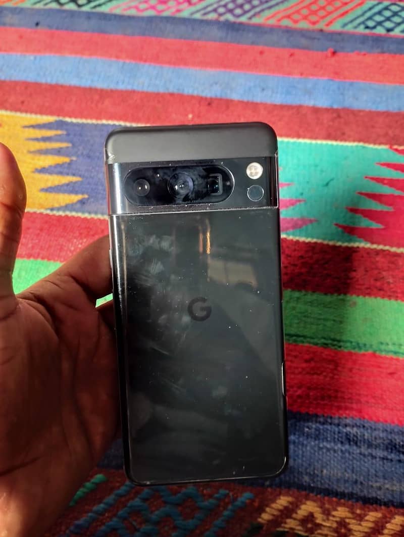 Google pixel 8 pro 1