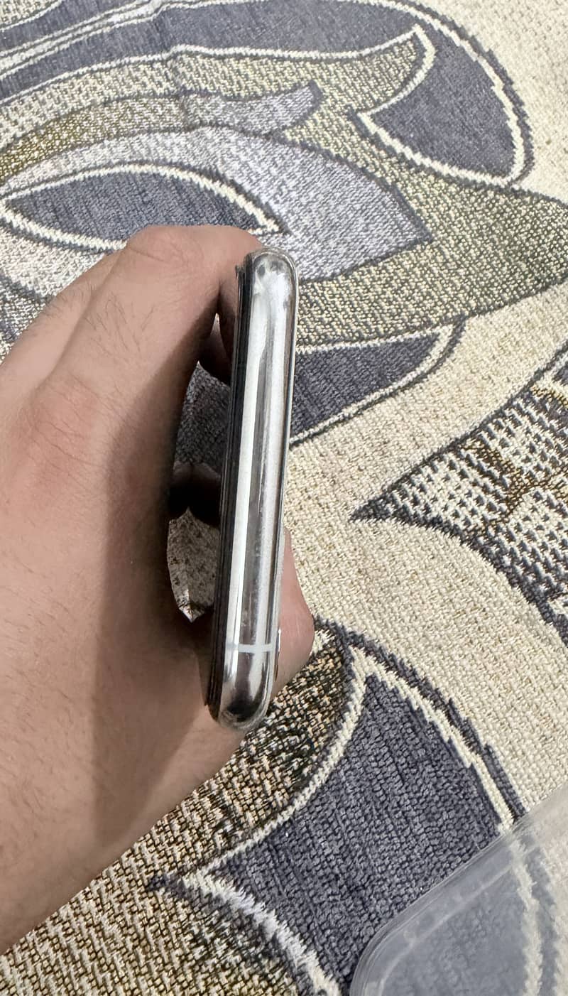 Iphone 11 pro 1